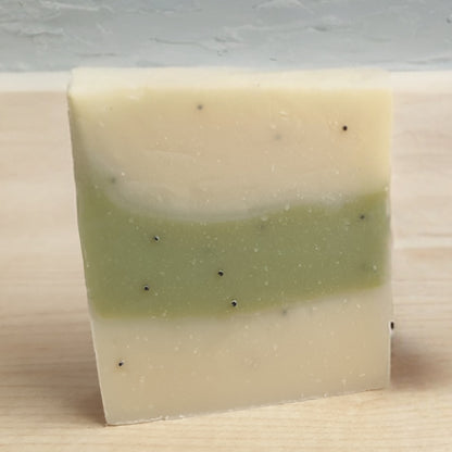 Geranium & Patchouli Soap with Green, Kaolin Clay & Poppy Seed